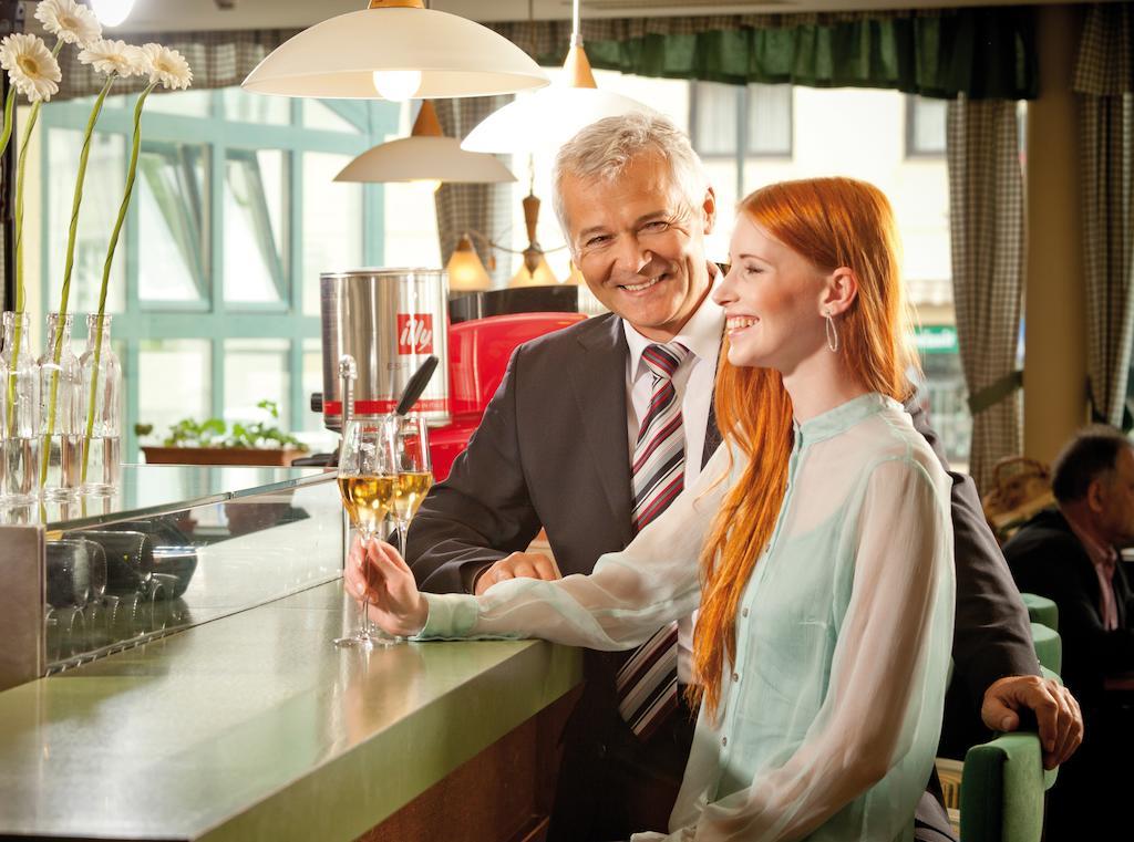 Hotel Restaurant Florianihof Маттерсбург Екстер'єр фото