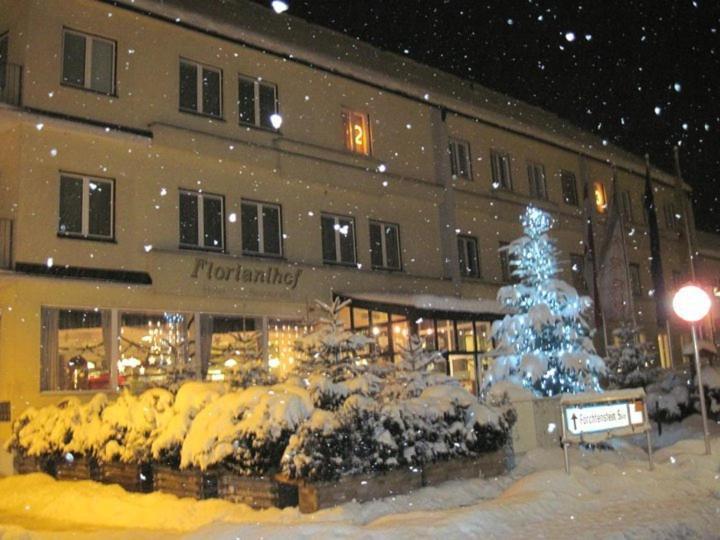 Hotel Restaurant Florianihof Маттерсбург Екстер'єр фото