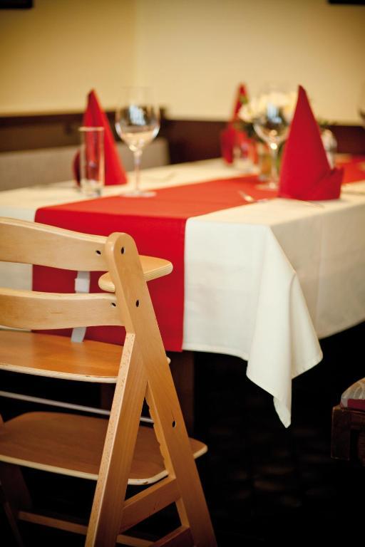 Hotel Restaurant Florianihof Маттерсбург Екстер'єр фото