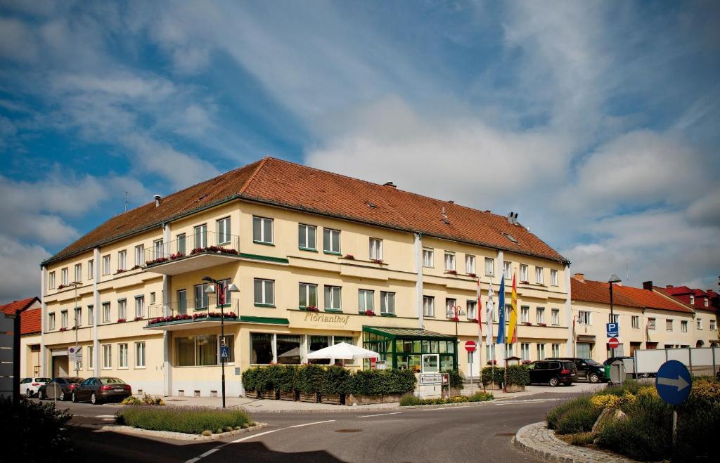 Hotel Restaurant Florianihof Маттерсбург Екстер'єр фото