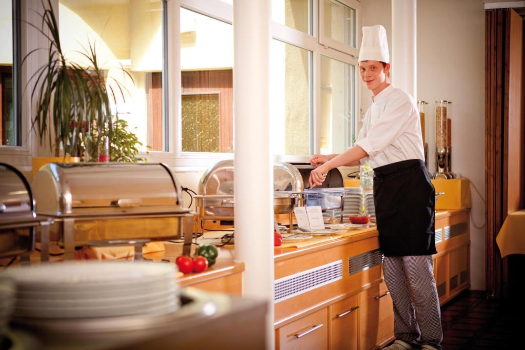 Hotel Restaurant Florianihof Маттерсбург Екстер'єр фото