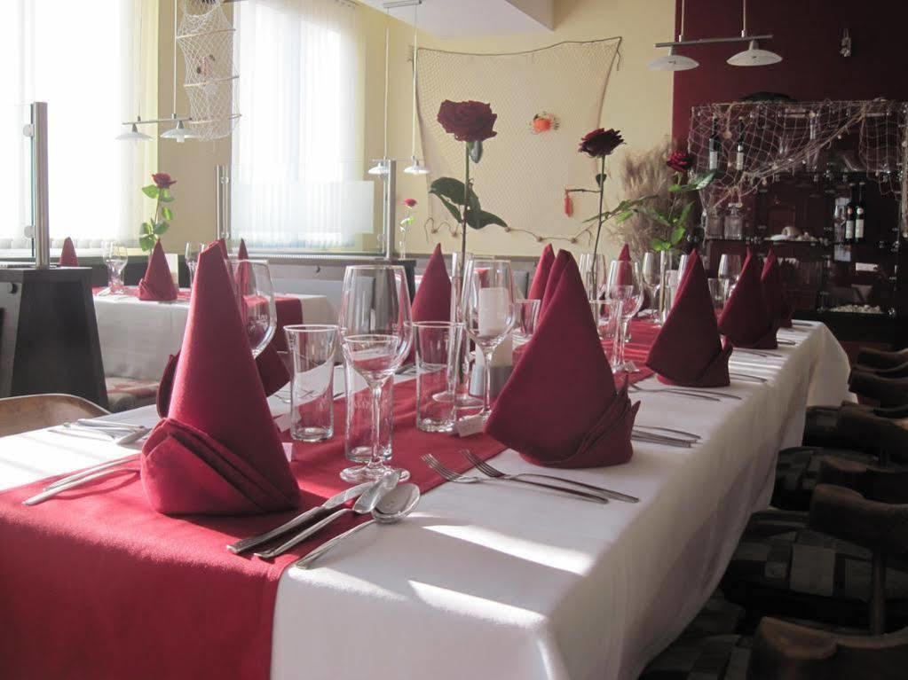 Hotel Restaurant Florianihof Маттерсбург Екстер'єр фото
